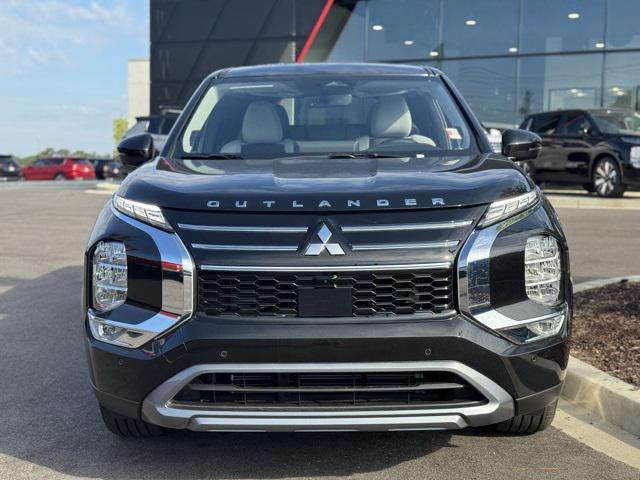 new 2025 Mitsubishi Outlander car, priced at $40,180