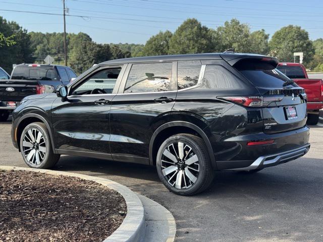new 2025 Mitsubishi Outlander car, priced at $40,180