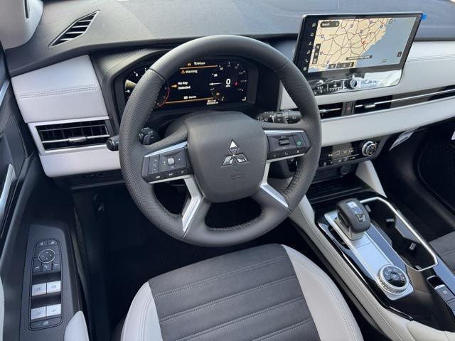 new 2025 Mitsubishi Outlander car, priced at $40,180