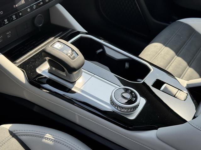 new 2025 Mitsubishi Outlander car, priced at $35,991
