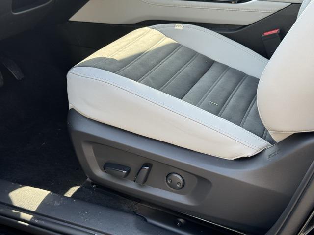 new 2025 Mitsubishi Outlander car, priced at $35,991