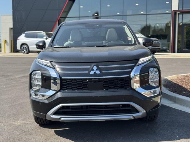 new 2025 Mitsubishi Outlander car, priced at $35,991