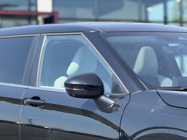 new 2025 Mitsubishi Outlander car, priced at $35,991