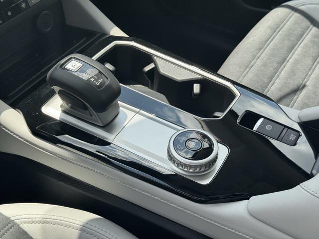 new 2025 Mitsubishi Outlander car, priced at $33,991
