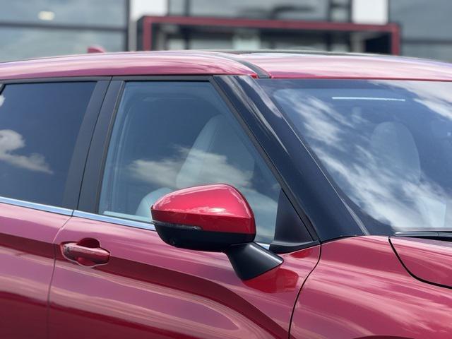 new 2025 Mitsubishi Outlander car, priced at $33,991