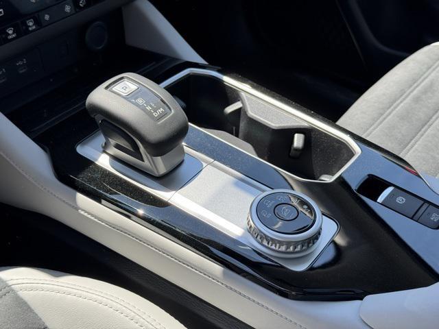 new 2025 Mitsubishi Outlander car, priced at $33,991