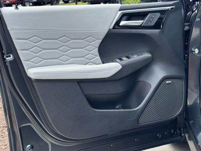 new 2025 Mitsubishi Outlander car, priced at $34,491