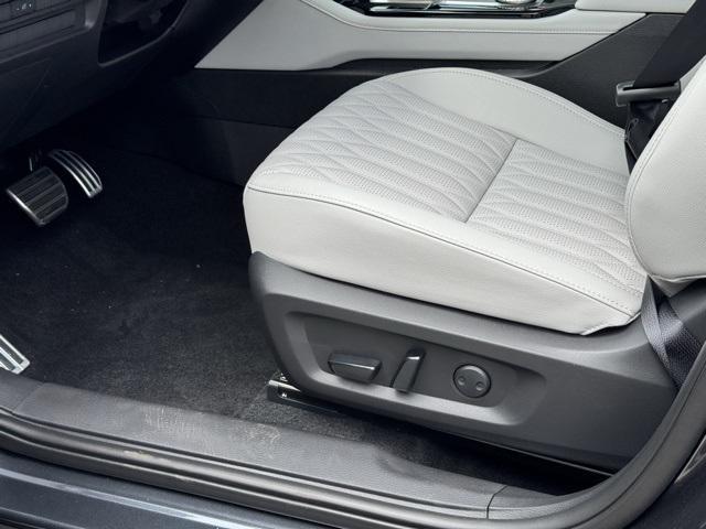 new 2025 Mitsubishi Outlander car, priced at $34,491