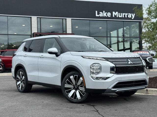 new 2025 Mitsubishi Outlander car, priced at $39,940