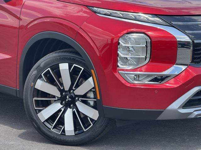 new 2025 Mitsubishi Outlander car, priced at $33,991