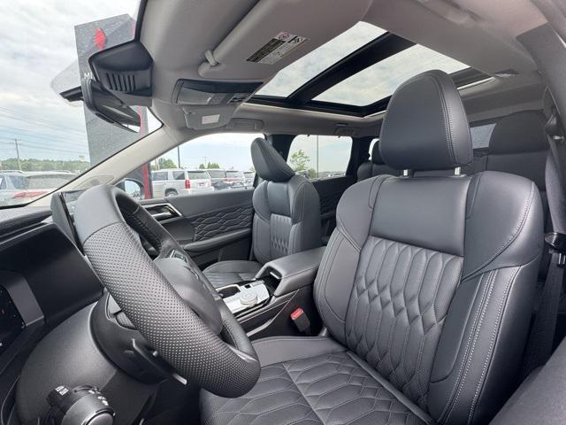 new 2025 Mitsubishi Outlander car, priced at $34,991