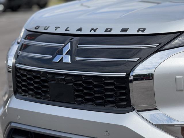 new 2025 Mitsubishi Outlander car, priced at $35,991