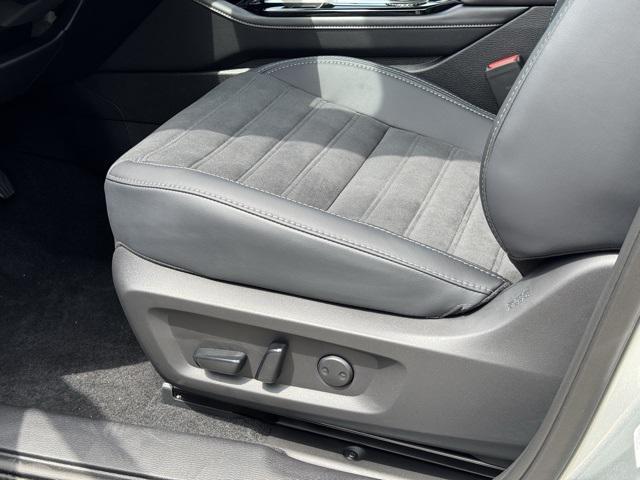 new 2025 Mitsubishi Outlander car, priced at $35,991