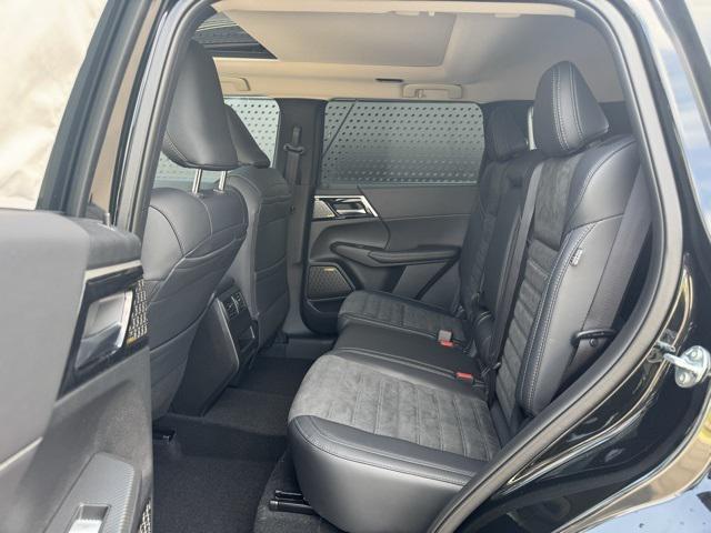new 2025 Mitsubishi Outlander car, priced at $39,940