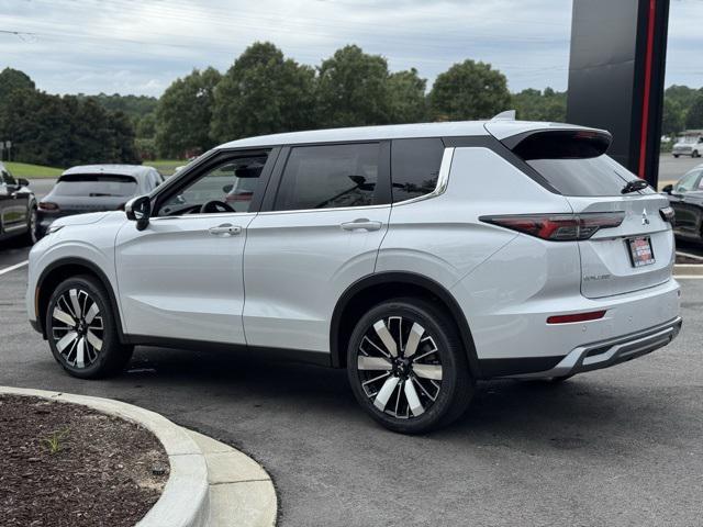 new 2025 Mitsubishi Outlander car, priced at $39,940