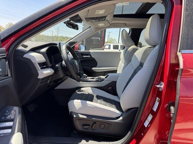 new 2025 Mitsubishi Outlander car, priced at $34,991