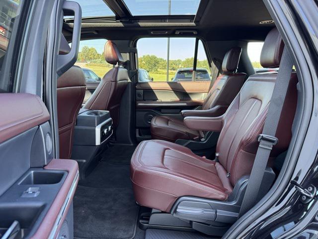 used 2024 Ford Expedition car, priced at $53,691