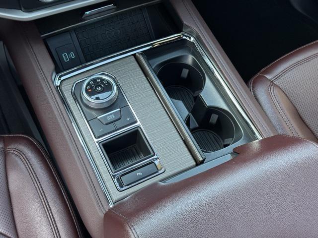 used 2024 Ford Expedition car, priced at $53,691
