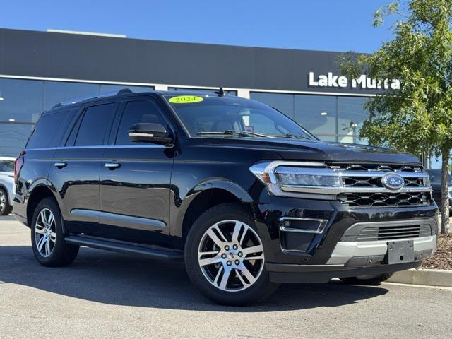 used 2024 Ford Expedition car, priced at $53,691