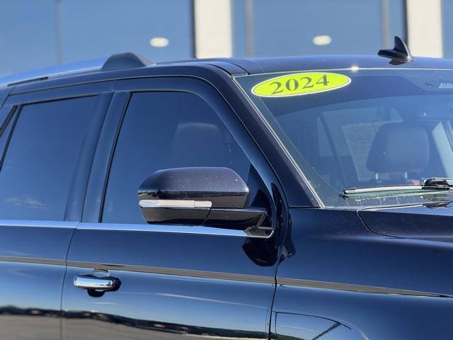 used 2024 Ford Expedition car, priced at $53,691