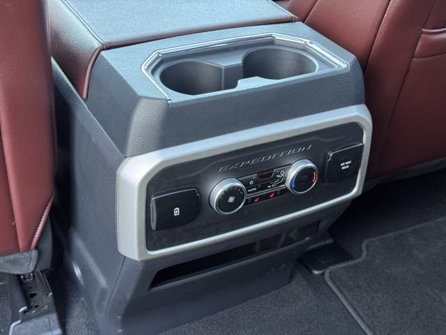 used 2024 Ford Expedition car, priced at $53,691
