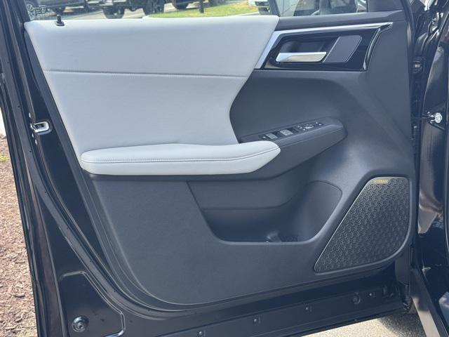 new 2025 Mitsubishi Outlander car, priced at $33,991