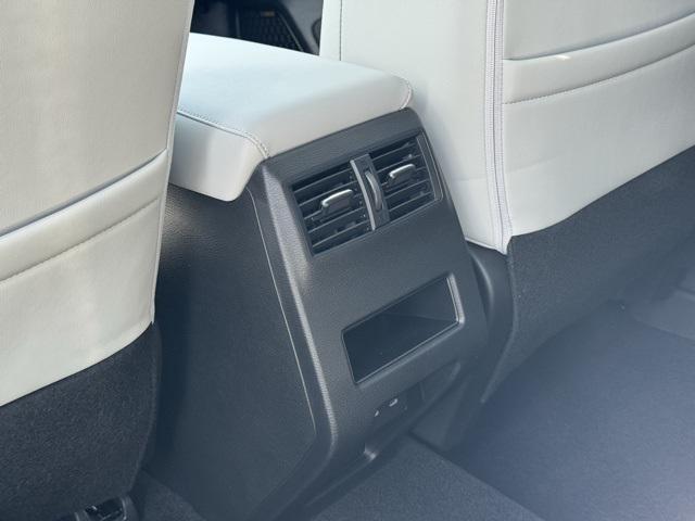 new 2025 Mitsubishi Outlander car, priced at $33,991