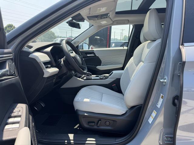 new 2025 Mitsubishi Outlander car, priced at $35,991