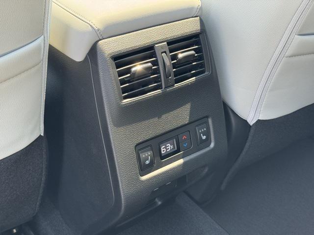 new 2025 Mitsubishi Outlander car, priced at $35,991