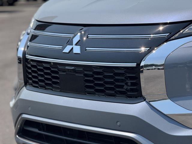 new 2025 Mitsubishi Outlander car, priced at $35,991