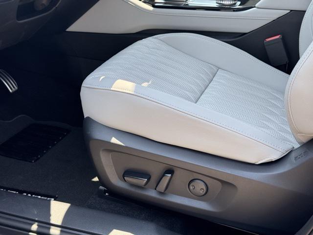 new 2025 Mitsubishi Outlander car, priced at $35,991