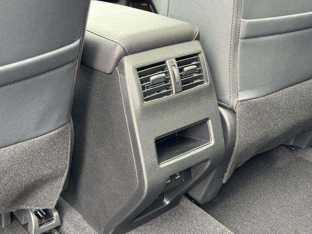 new 2025 Mitsubishi Outlander car, priced at $39,345