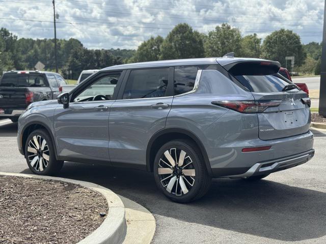 new 2025 Mitsubishi Outlander car, priced at $41,640