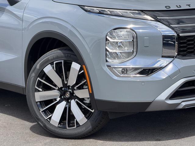new 2025 Mitsubishi Outlander car, priced at $41,640