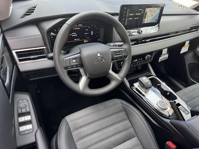new 2025 Mitsubishi Outlander car, priced at $41,640