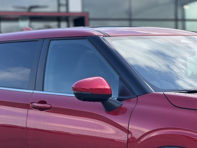 new 2025 Mitsubishi Outlander car, priced at $39,940