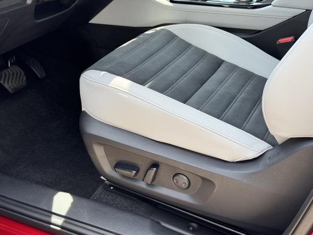 new 2025 Mitsubishi Outlander car, priced at $34,991