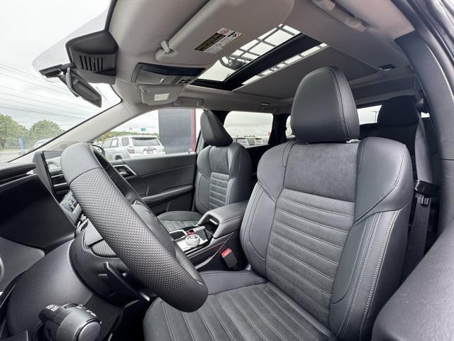 new 2025 Mitsubishi Outlander car, priced at $42,285