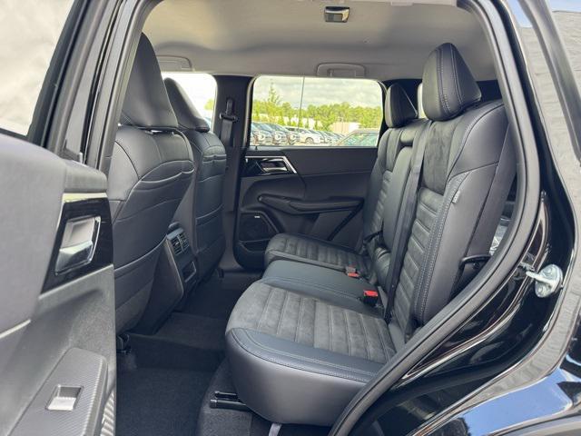 new 2025 Mitsubishi Outlander car, priced at $36,835
