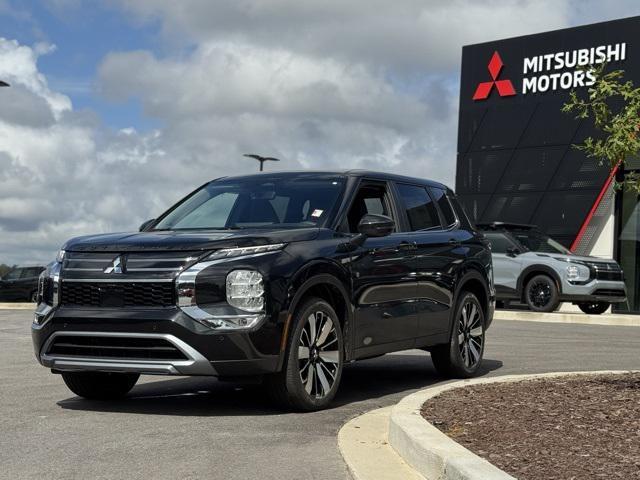 new 2025 Mitsubishi Outlander car, priced at $36,835