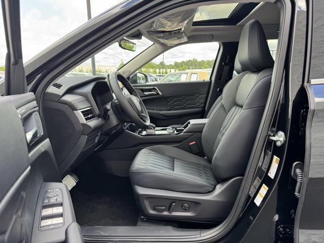 new 2025 Mitsubishi Outlander car, priced at $41,740