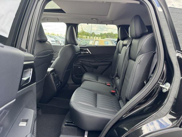 new 2025 Mitsubishi Outlander car, priced at $41,740