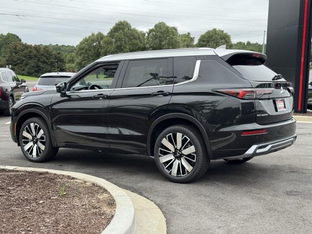 new 2025 Mitsubishi Outlander car, priced at $47,040