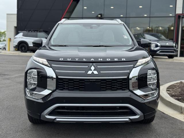 new 2025 Mitsubishi Outlander car, priced at $47,040