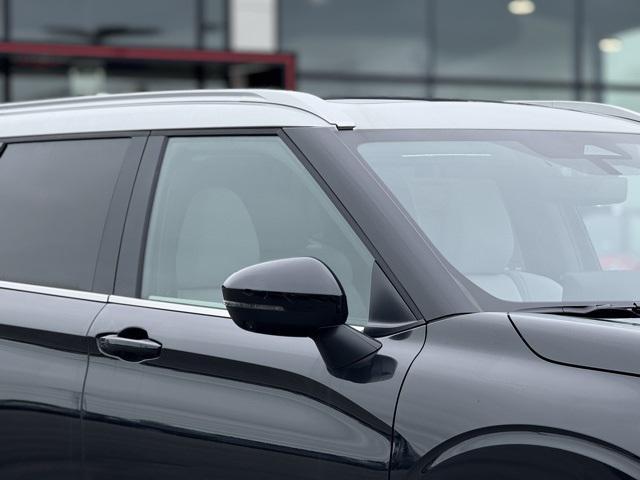 new 2025 Mitsubishi Outlander car, priced at $47,040