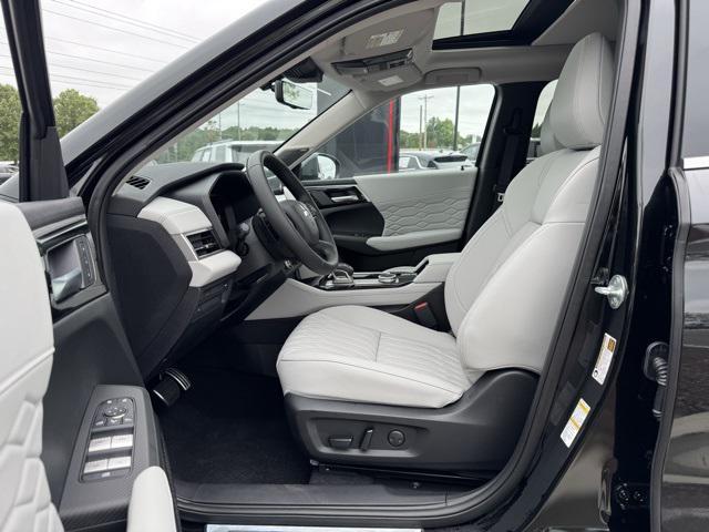 new 2025 Mitsubishi Outlander car, priced at $47,040
