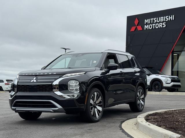 new 2025 Mitsubishi Outlander car, priced at $47,040