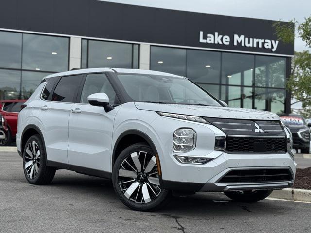 new 2025 Mitsubishi Outlander car, priced at $39,940