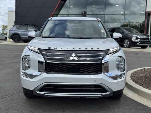 new 2025 Mitsubishi Outlander car, priced at $40,040