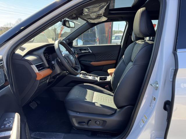 new 2025 Mitsubishi Outlander PHEV car, priced at $48,991